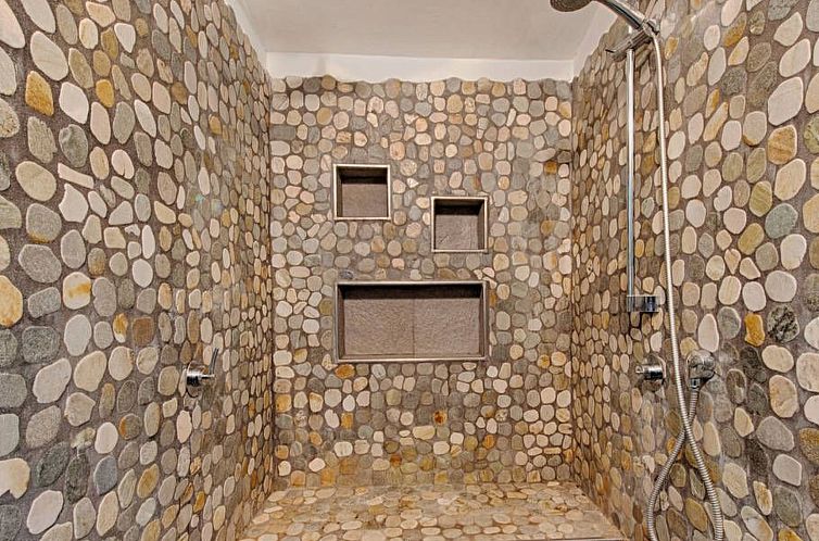 Appartement Zwei Schlafzimmer mit Garten und Whirlpool