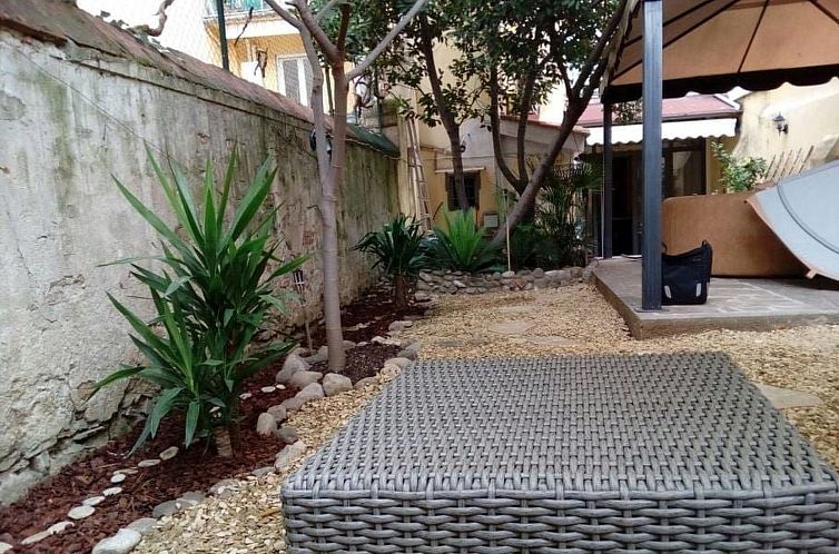 Appartement Zwei Schlafzimmer mit Garten und Whirlpool