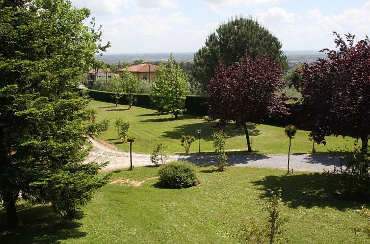 Vakantiehuis in Basetti mit Garten und Grill