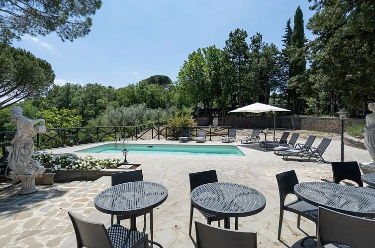 Vrijstaande woning in Arezzo