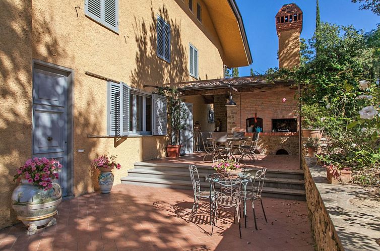 Vrijstaande woning in Arezzo