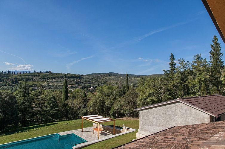 Vrijstaande woning in Arezzo