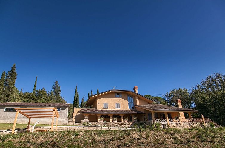 Vrijstaande woning in Arezzo