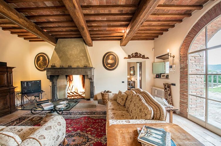 Vrijstaande woning in Arezzo