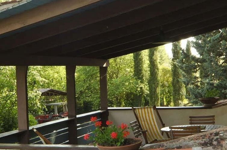 Appartement 'Casa Rossa' mit Pool