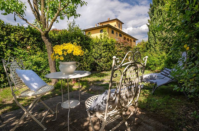 Appartement Zwei-Zimmer-Wohnung La Colombaia mit Garten