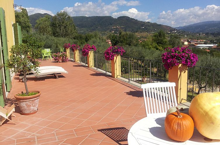 Appartement Anwesen "Il Campano" mit Whirlpool