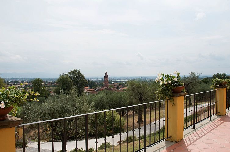 Appartement Anwesen "Il Campano" mit Whirlpool