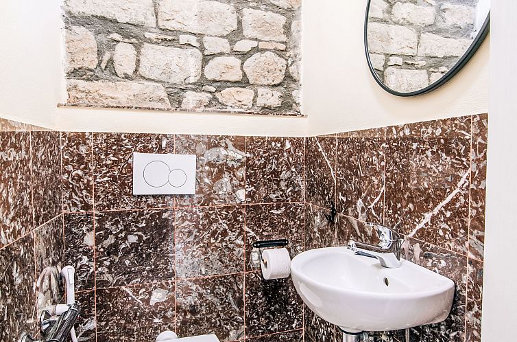 Appartement Wohnung "L'Arancio" mit Privatparkplatz