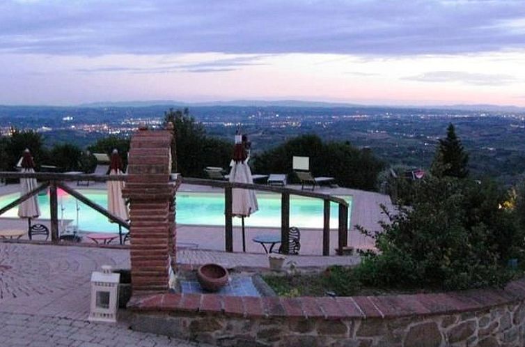 Appartement Wohnung 'Antico Fienile' mit Terrasse