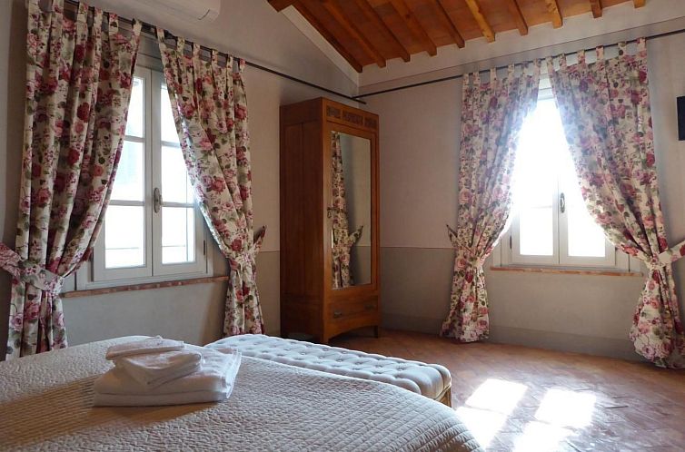 Vakantiehuis Anwesen "Villa Cerine" mit eigenem Pool