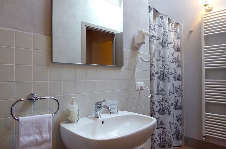Vakantiehuis Anwesen "Villa Cerine" mit eigenem Pool