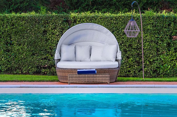 Vakantiehuis Villa mit Garten und privatem Pool