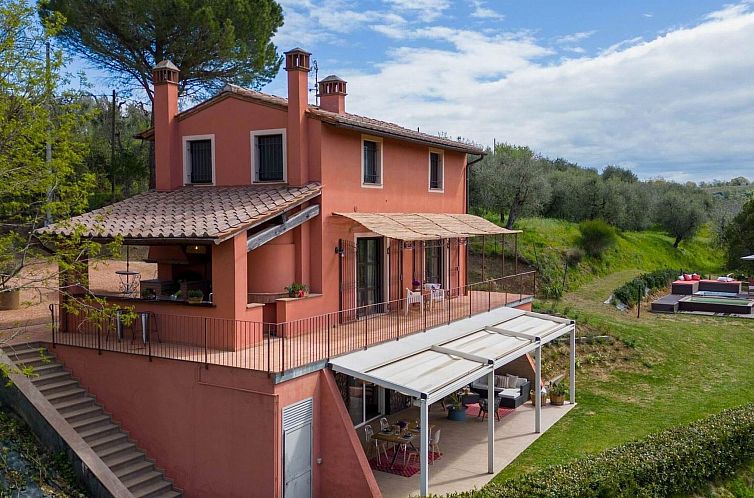 Vakantiehuis Ferienvilla 'Riparossa' mit eigenem Pool