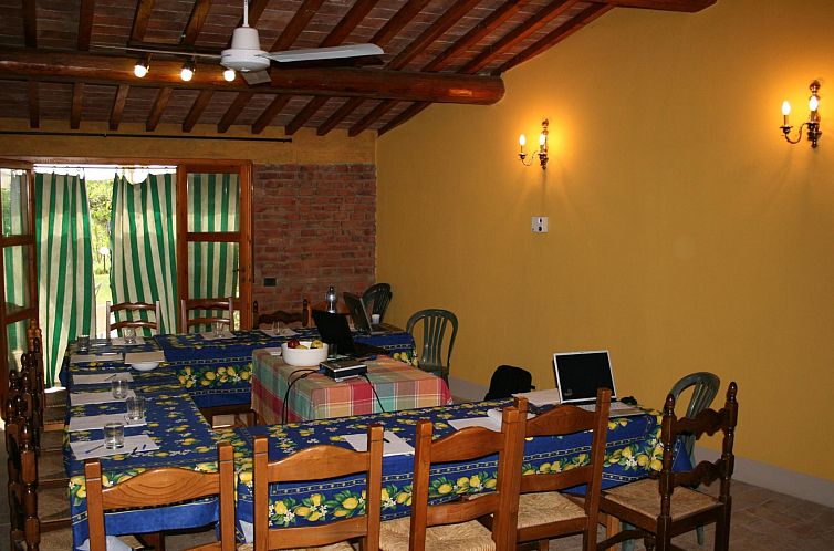Vakantiehuis in Palaia mit Großem Garten