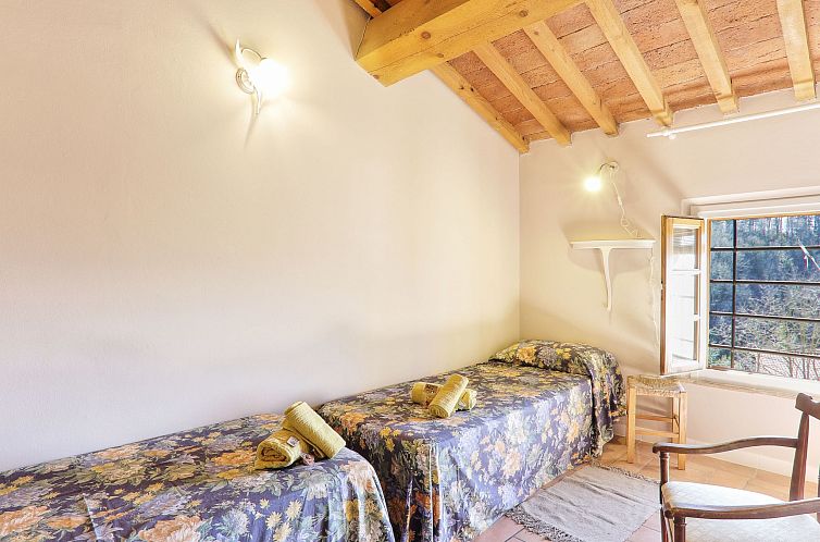 Appartement Wohnung in Palaia mit Großem Garten