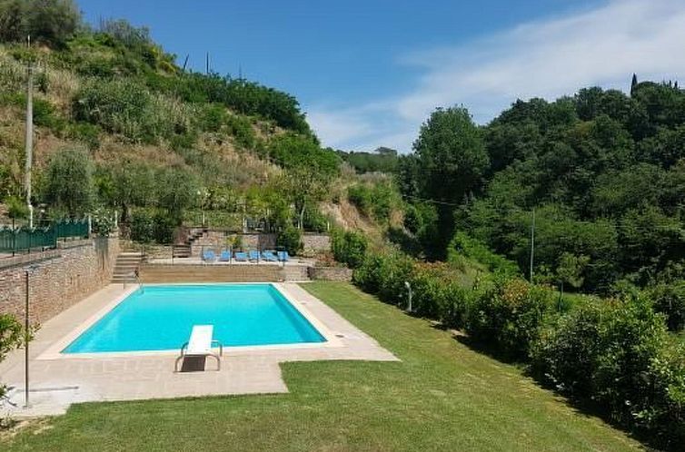 Appartement Wohnung in Palaia mit Großem Garten