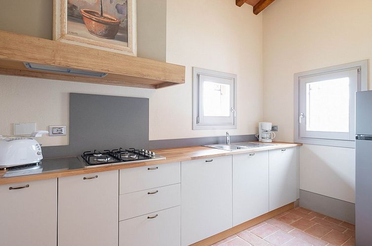 Vakantiehuis "Granaio T4 rota" mit Pool