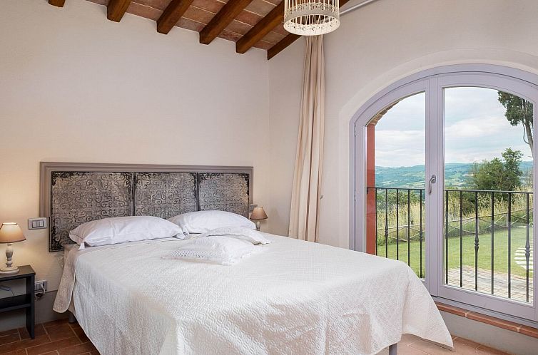 Vakantiehuis "Granaio T4 rota" mit Pool