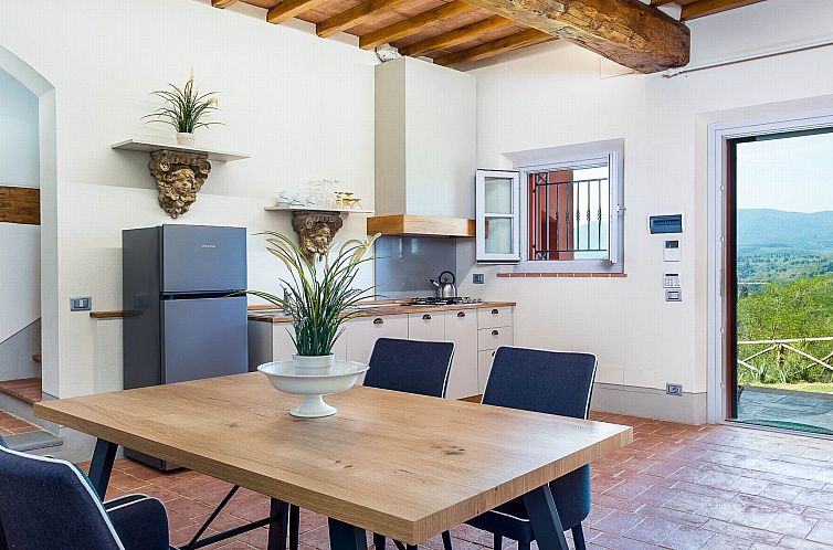 Appartement "Cascia T4 Rota" mit Pool