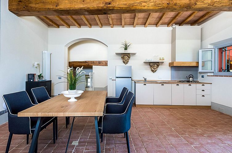 Appartement "Cascia T4 Rota" mit Pool