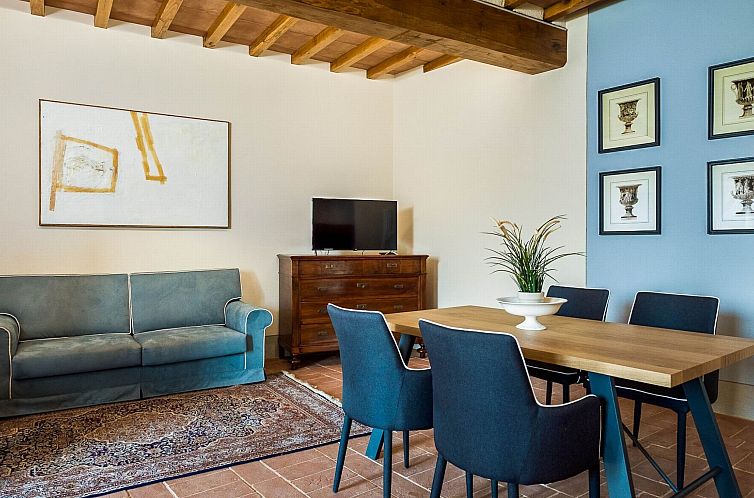 Appartement "Cascia T4 Rota" mit Pool