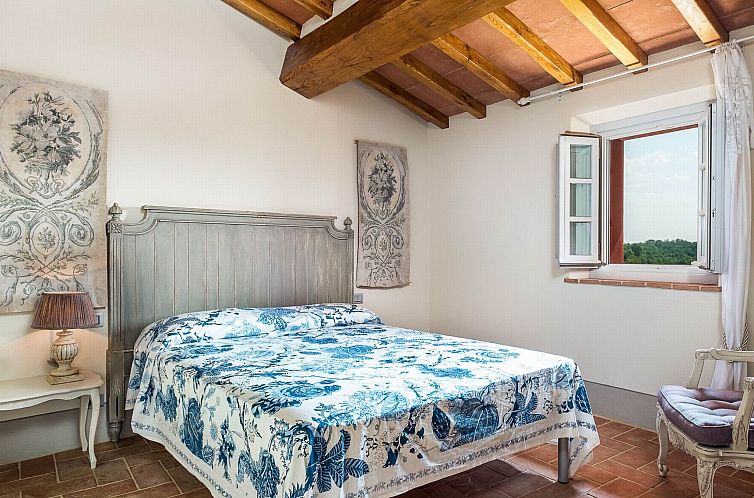 Appartement "Cascia T4 Rota" mit Pool