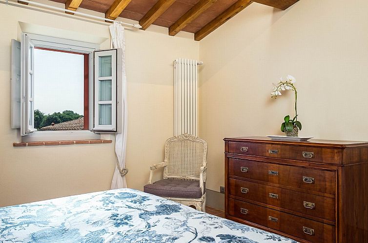 Appartement "Cascia T4 Rota" mit Pool