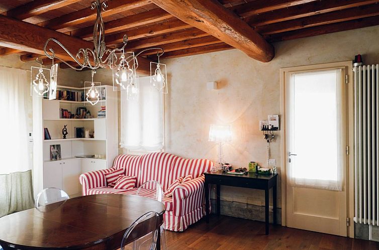 Appartement Wohnung 'Barn T4 rota' mit Schwimmbad