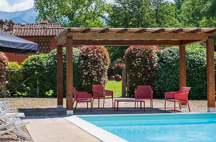 Vakantiehuis Ferienvilla 'Casa Rossa' mit privatem Pool