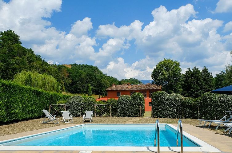 Vakantiehuis Ferienvilla 'Casa Rossa' mit privatem Pool