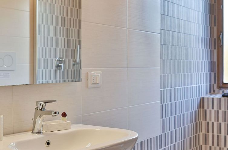 Appartement Schönes Apartment mit 2 Schlafzimmern und 2 Bä