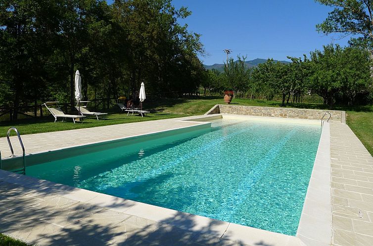 Appartement Geräumige Wohnung mit 3 Schlafzimmern und 3 Bä