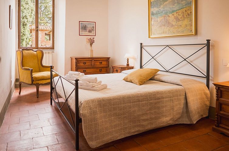 Appartement Geräumige Wohnung mit 3 Schlafzimmern und 3 Bä