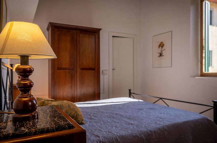 Appartement Geräumige Wohnung mit 3 Schlafzimmern und 3 Bä