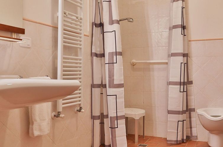 Appartement 1-Schlafzimmer-Wohnung, die für Rollstuhlfahrer