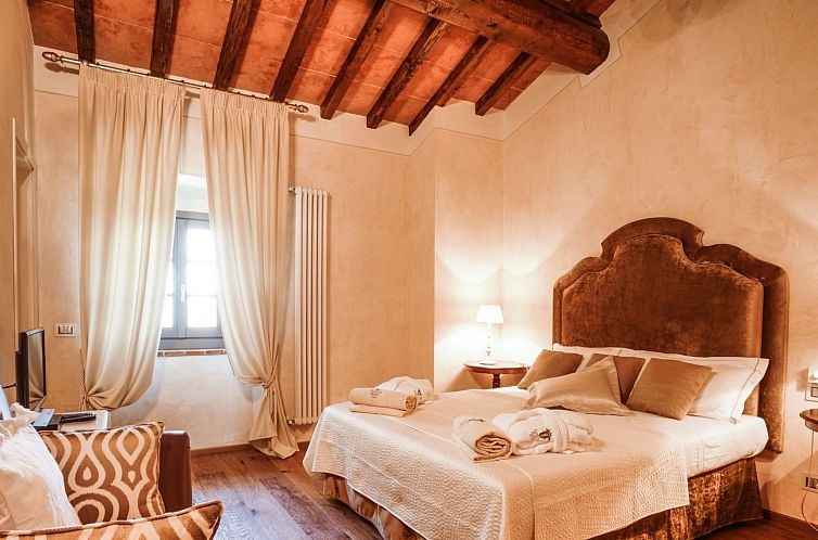 Vakantiehuis Luxuriöse Villa mit privatem Pool in der Nähe