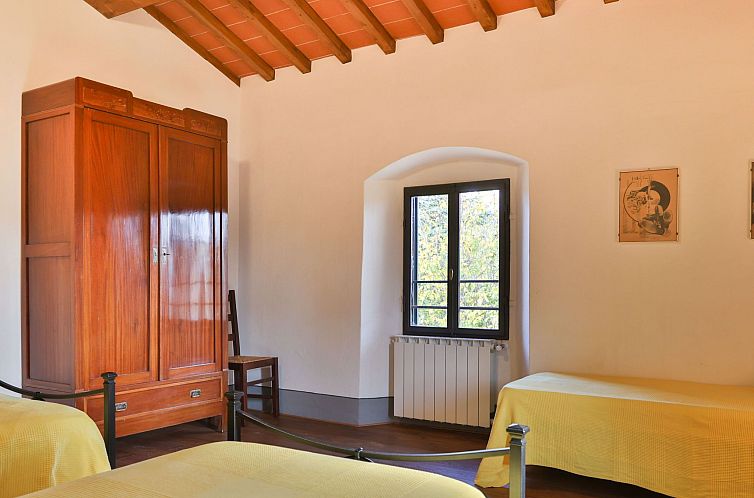 Appartement Große Wohnung mit 3 Schlafzimmern und 3 Bädern