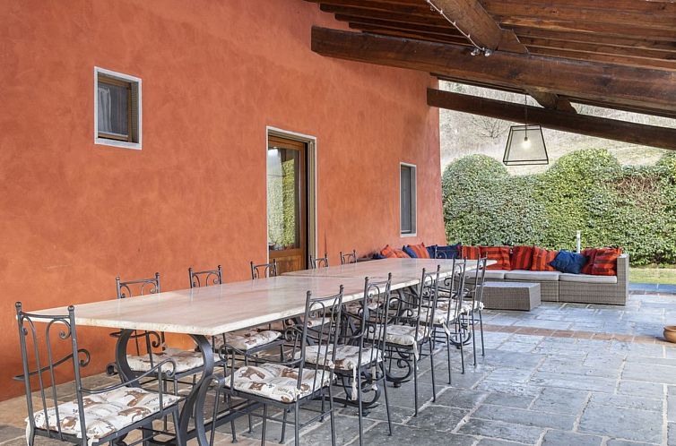 Vakantiehuis Villa mit privatem Pool und Wellnessbereich