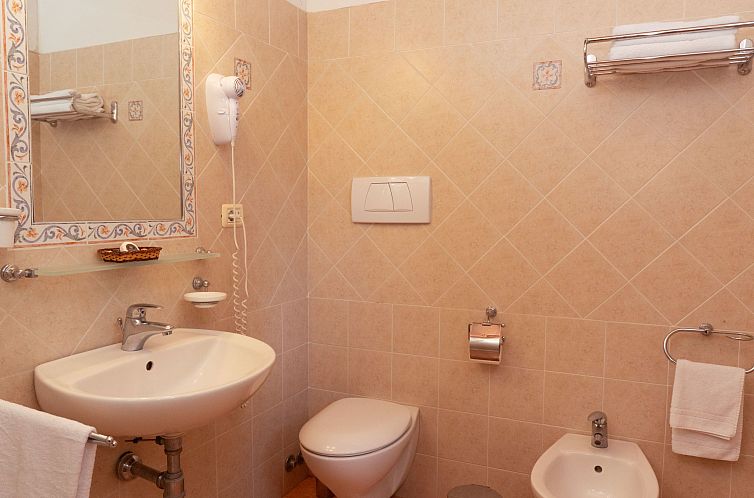 Appartement Jacopo' Wohnung mit Gemeinschaftspool