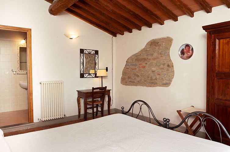 Appartement 'Tommaso' mit Schwimmbad