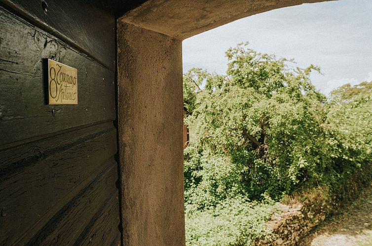 Appartement 'Tommaso' mit Schwimmbad