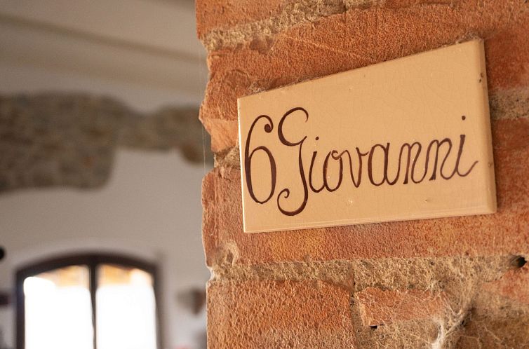 Appartement 'Giovanni' mit Pool