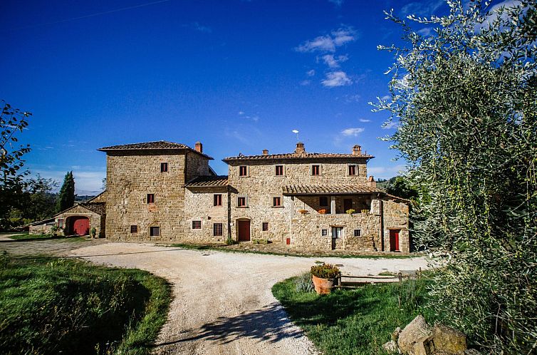 Appartement 'La torre' mit Pool