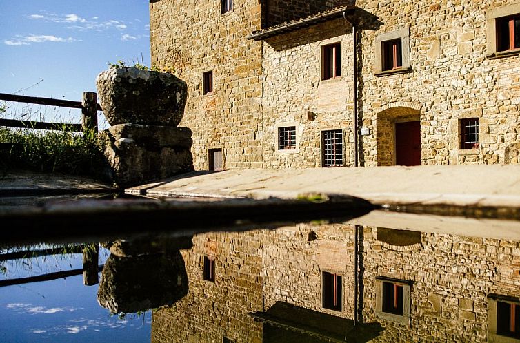 Appartement 'La torre' mit Pool