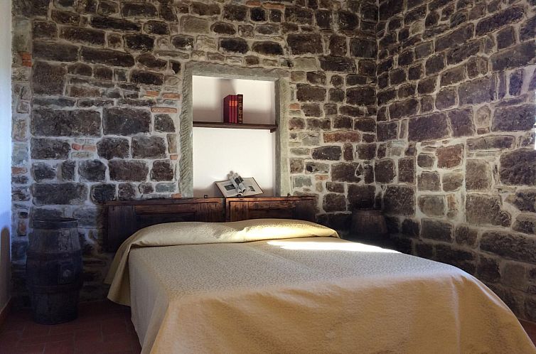 Appartement 'La torre' mit Pool