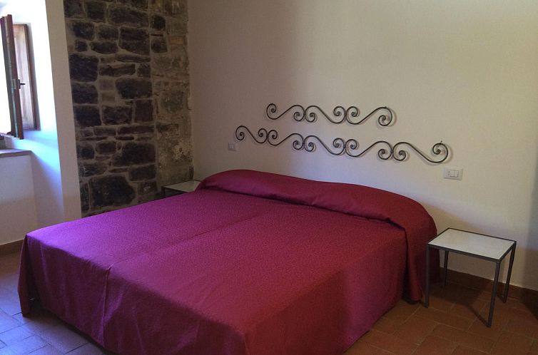 Appartement 'La torre' mit Pool