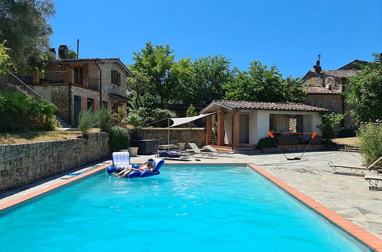 Vrijstaande woning in Pescia