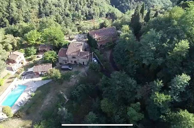 Vrijstaande woning in Pescia