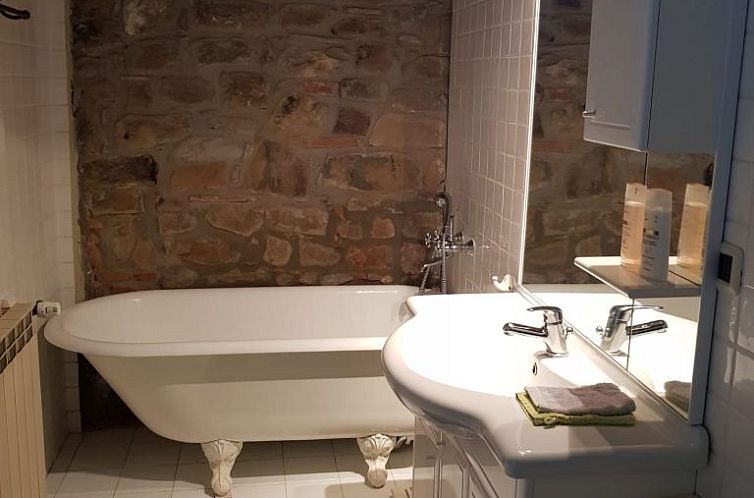 Vrijstaande woning in Pescia
